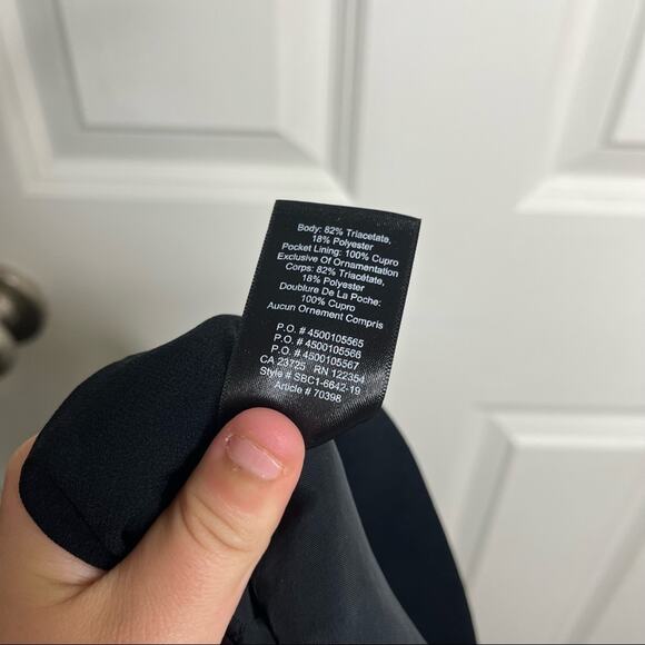 Aritzia Babaton Conan Black Side Stripe High Rise Cropped Pants Size 10 - Picture 7 of 7